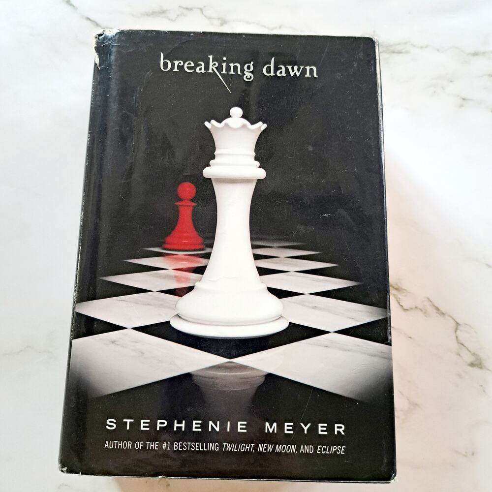 Breaking Dawn: The Twilight Saga, Book 4 Hardback